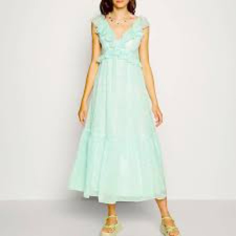 Abercrombie Chiffon Ruffle Maxi Dress